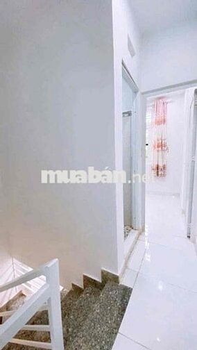 nhà 1 trệt 1 lầu hẻm xe hơi 3x8 đẹp mê li q12
