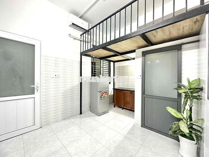 Phòng Gác Lửng Full Nội Thất Ngay ĐH Văn Lang CS2