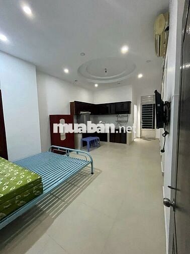 CHO THUÊ PHÒNG 50M2 (PHÒNG TẦNG TRỆT BAO GỒM SÂN SAU),P.22, BÌNH THẠNH