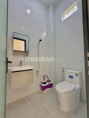 Chú Sáo gửi bán căn nhà Hóc Môn 2 xẹc Phan Văn Hớn Hóc Môn giá 780TR 
