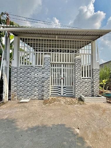 Chú Sáo gửi bán căn nhà Hóc Môn 2 xẹc Phan Văn Hớn Hóc Môn giá 780TR 