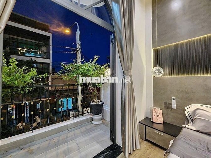 CHO THUÊ NHÀ 4 TẦNG CÓ HỒ BƠI THIẾT KẾ TÂN CỔ ĐIỂN