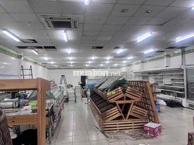 CHO THUÊ MẶT BẰNG - P.13 BÌNH THẠNH , 144m2 , 25tr/th
