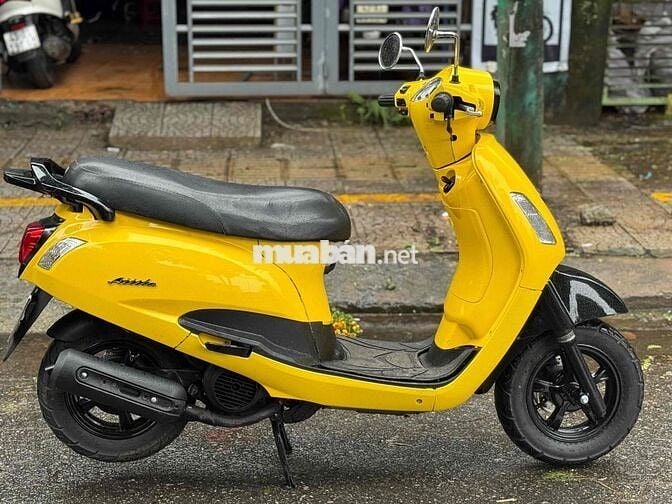 ELIZABETH BIỂN ĐẸP XE DỌN MỚI