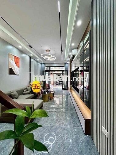 Hai bà trưng Nhà đẹp thang máy nhập khẩu. tặng nội thất cao cấp