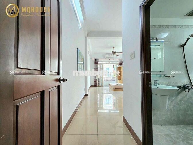 CĂN HỘ BAN CÔNG FULL NỘI THẤT NGAY TRUNG TÂM TÂN BÌNH
