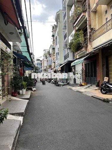 TRUNG TÂM GIÁP 3 THÁNG 2 - 104M2 - HẺM XE HƠI THÔNG - NHỈNH 5 TỶ .