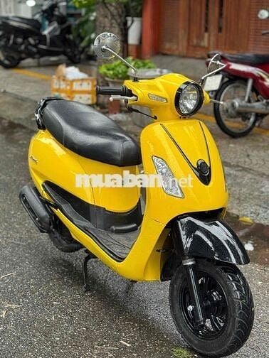 ELIZABETH BIỂN ĐẸP XE DỌN MỚI