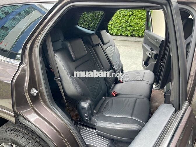 Ford Everest Titanium 4x2 AT 2024 - 5600 km