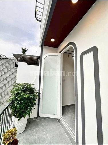 Nhà Phạm thế hiển thanh lý gấp 