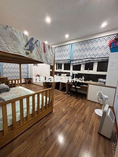 Hơn 8 tỷ - 💎 Chung cư Hòa Phát, phố Vọng, view Đại học Kinh tế, 91m²