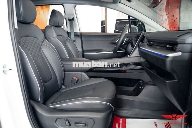 ☘️☘️ HUYNDAI CUSTIN 2.0T Sản xuất 2025 mới5.000 KM