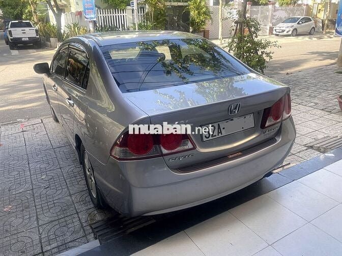 Honda Civic 2008 số sàn màu bạc