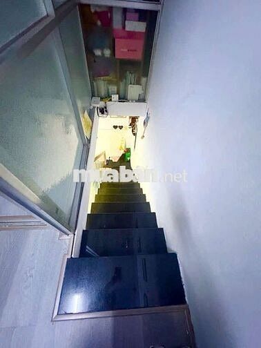 NHÀ HIẾM 2 TẦNG KHU TÂN HÒA ĐÔNG (4m x 10,5m) BTĐ -BT