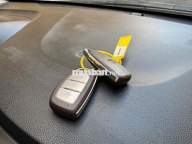 Hyundai Grand i10 2018 Sedan 1.2 MT - 135000 km