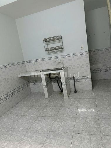 Cho thuê phòng Trần Thị Năm, Quận 12, 4x6m, có gác đúc, 2,2tr/tháng
