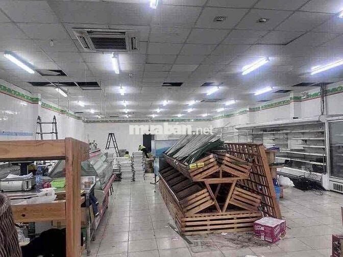 Cho thuê Mb kho rộng 150m2 ngay đặng thuỳ trâm Bình Thạnh
