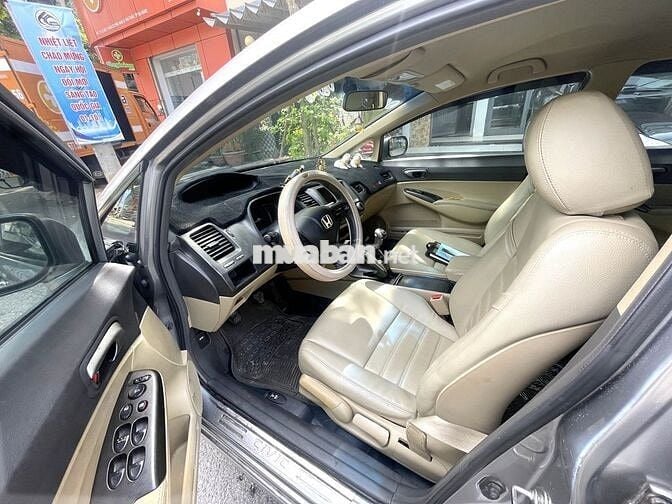 Honda Civic 2008 số sàn màu bạc