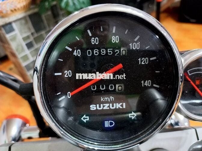 SUZUKI GZ150 LƯỚT CẦN BÁN