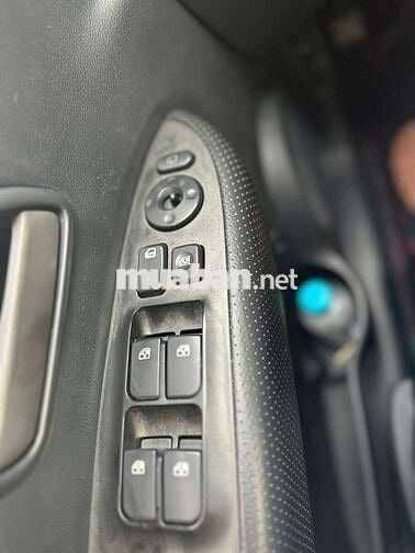 xe 2009 2.0 AT - 145 km