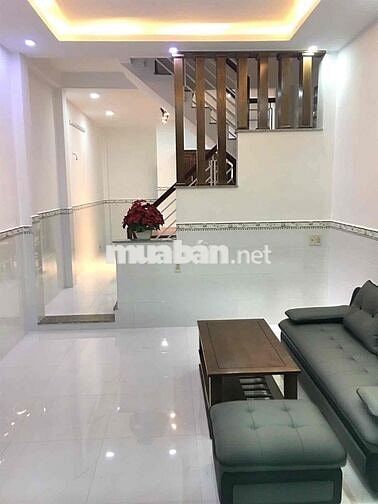 NHÀ 2 TẦNG LÔ GÓC LÂM THỊ HỐ Q12 - ĐƯỜNG OTO ĐẬU TRƯỚC NHÀ