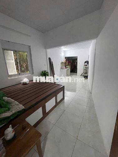 Nhà phố cấp 4. Tại Nguyễn Bình - Gần UB Huyện. Nhận nhà ngay