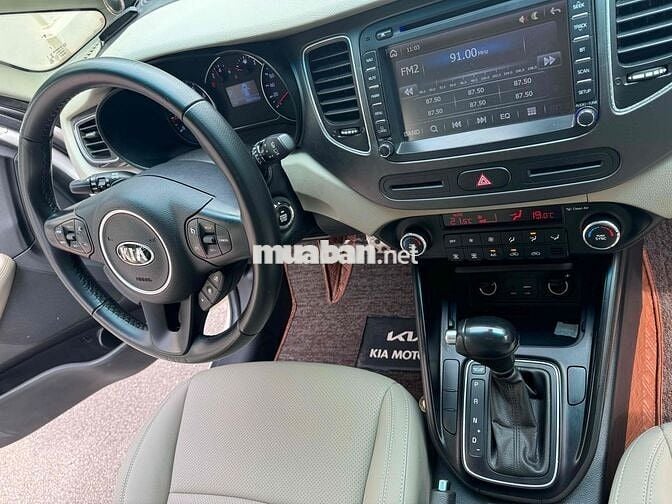 KIA RONDO 2.0AT SX 2018 MỚI XUẤT SẮC