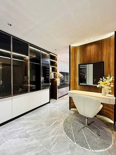 Ngay Hoàng Hoa Thám giá 5tỷ920 75m2, Bình Thạnh gần trường học HXH SHR