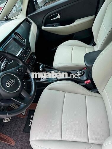 KIA RONDO 2.0AT SX 2018 MỚI XUẤT SẮC