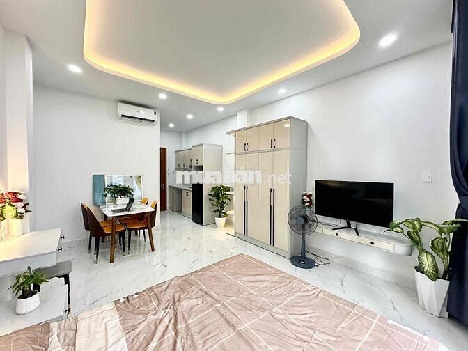 Căn Hộ Stu Ban Công 35m2 FullNT Có Thang Máy Ngay PXL, Ngã Tư PN