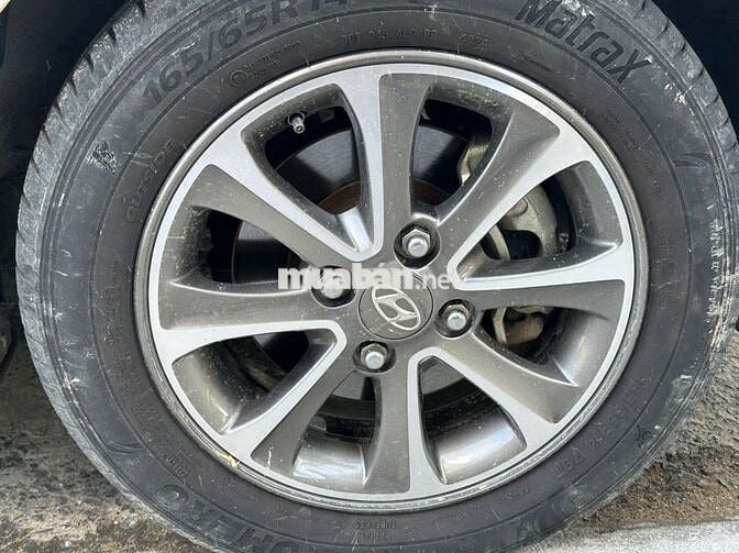 Hyundai Grand i10 2014 1.0 AT - 104000 km