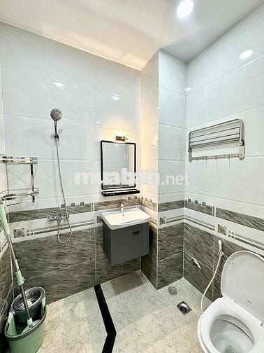Căn Hộ Stu Ban Công 35m2 FullNT Có Thang Máy Ngay PXL, Ngã Tư PN