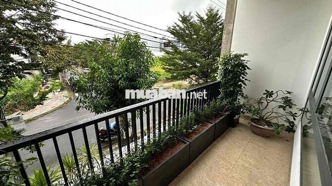 Bán nhà 3 tầng Mạc Đăng Doanh - Đà Nẵng - Full nội thất - giá 7tỷ2 tl