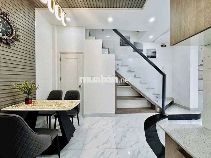 Nhà Nguyên Căn Đường Quang Trung f11 Gò Vấp 
Diện tích 5x8 Trệt Lầu