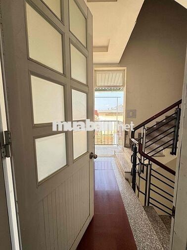 Cho Thuê căn Hộ 2pn sau lưng gigamall Phạm Văn Đồng