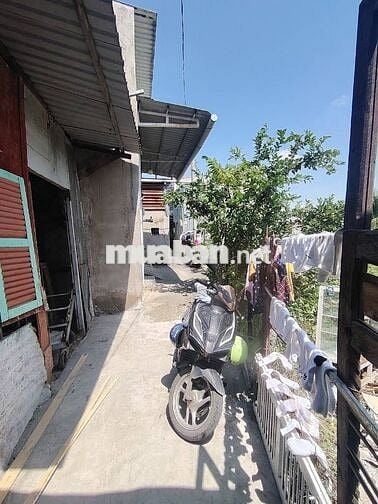 Nhà phố cấp 4. Tại Nguyễn Bình - Gần UB Huyện. Nhận nhà ngay