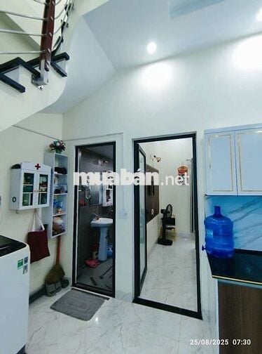 Cần bán nhà đẹp Hà Lầm, Hạ Long, Quảng Ninh