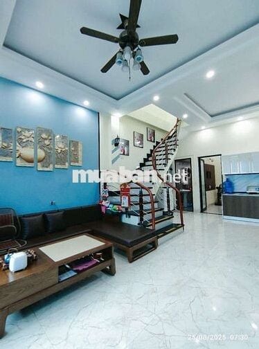 Cần bán nhà đẹp Hà Lầm, Hạ Long, Quảng Ninh