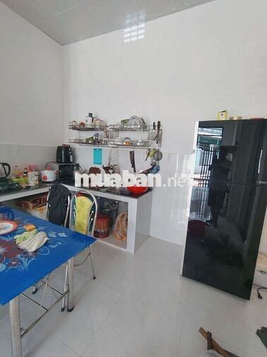 Nhà mặt kiệt xe tải đối diện đại học duy tân