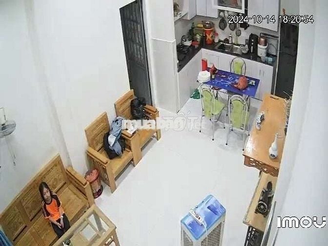 Nhà mặt kiệt xe tải đối diện đại học duy tân