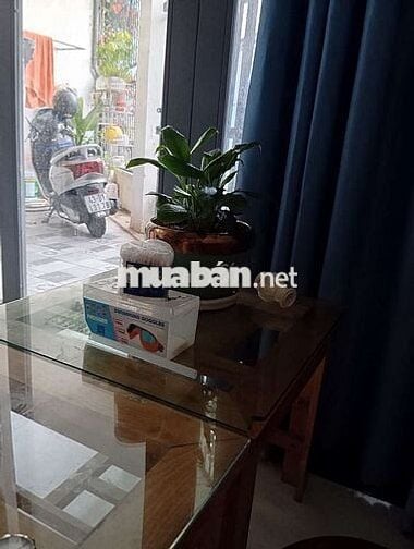 Nhà mặt kiệt xe tải đối diện đại học duy tân