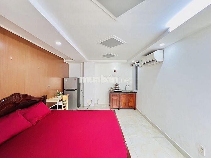 PHÒNG CỬA SỔ THOÁNG NỘI THẤT ĐẦY ĐỦ PHAN HUY ÍCH GIAO TRƯỜNG CHINH