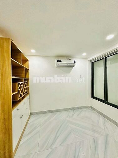Cho thuê nhà phố Mới Đẹp, 5pn 3wc, Hẻm 1/ Bùi Quang Là P12 Gò vấp