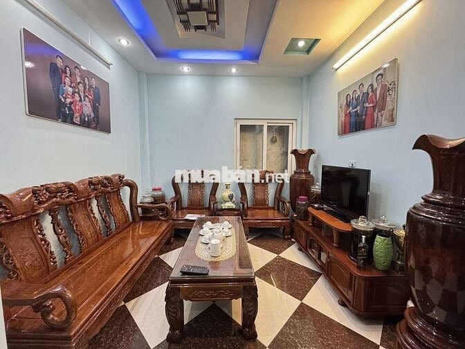Bán nhà Hàm Nghi, 41m² hơn 13 tỷ, ôtô ngủ trong nhà, phân lô gần phố