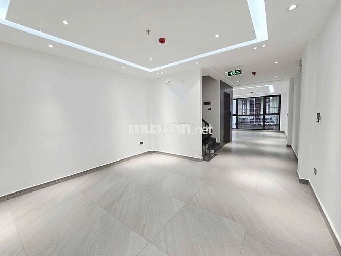 SIÊU PHẨM HOÀNG QUỐC VIỆT - Ô TÔ VÀO NHÀ - 7 TẦNG - DT 60M - THANG MÁY