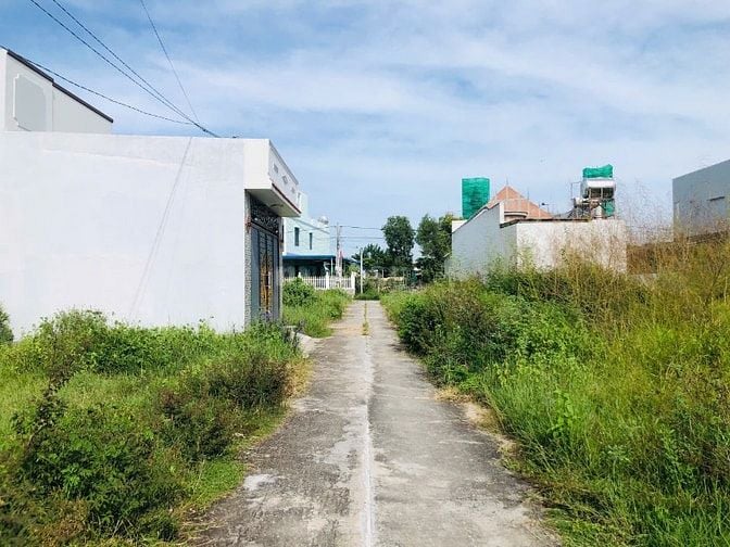 4,5x25(114m2) Full Thổ Cư, Hẻm Nguyễn Trãi, Bình Tân, LaGi  950 Triệu