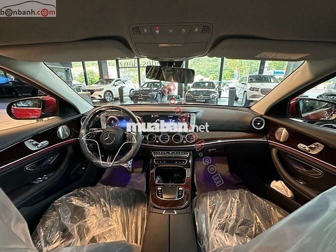 Mercedes Benz E200 Exclusive 2023 - 2 Tỷ 390 Triệu