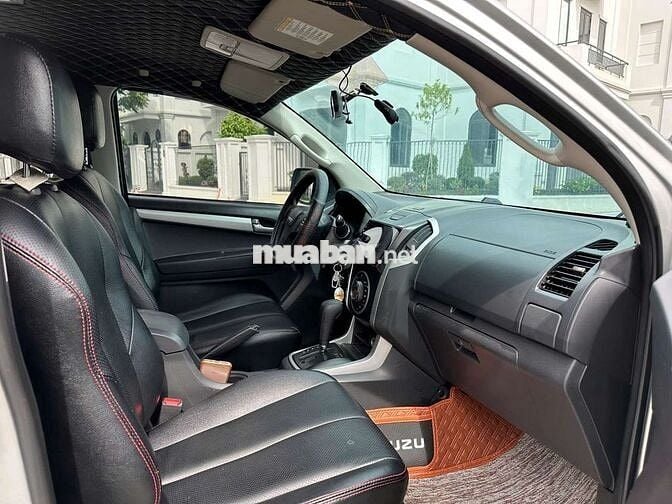 Isuzu Dmax 2.5AT 4x2 nổi tiếng bền tiết kiệm đẹp