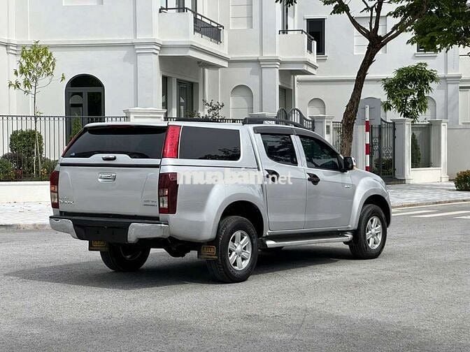 Isuzu Dmax 2.5AT 4x2 nổi tiếng bền tiết kiệm đẹp