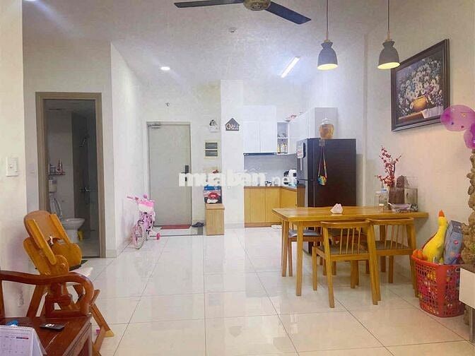 Cho Thuê căn hộ dt 68m2, 2 PN-2WC, Chung Cư Green Town Bình Tân